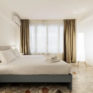 giordano-luxury-home.it-tuscanyhotel.com/